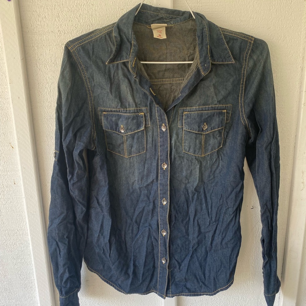 Women’s Mossimo Supply Co. Classic Blue Denim Shirt